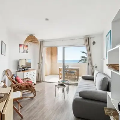 Beautiful apartment with sea view in Cannes 5 pers