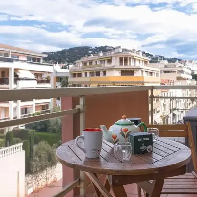 Cannes 77 - Terrasse