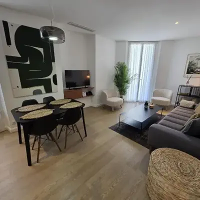 2 Bedrooms 5 min walk to Croisette