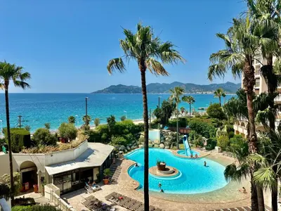 a view of the pool at the resort at Palme d'Azur 409 in Cannes