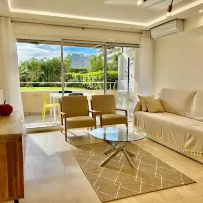 90 m2