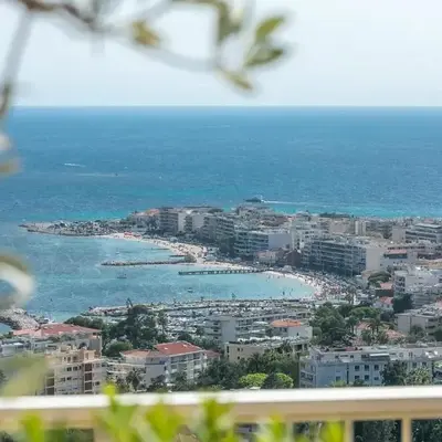 REF 1969 - Cannes - Penthouse with panoramic sea view for rent