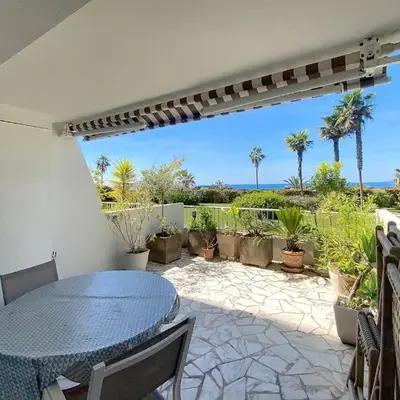 Superbes prestations grande terrasse 352L