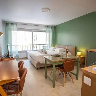 Lovely renovated studio in the heart of Cannes