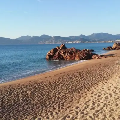 Beau studio à 5 min de la plage