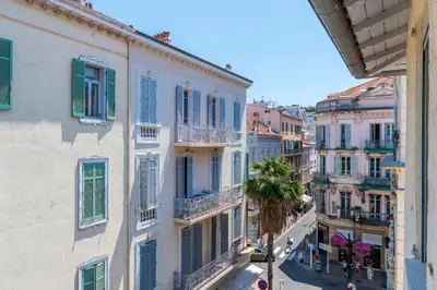 a view of a city street with buildings at Apartment 2 bedrooms near beach - Cannes in Cannes