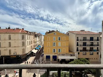 a view of a city street with buildings at Carré d'Or - Luxueux - Vue mer in Cannes
