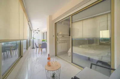 Gallery image of Lumineux 2 chambres à 5 min de la CROISETTE A2B259 in Cannes