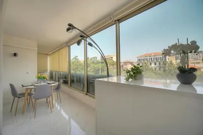 Gallery image of Lumineux 2 chambres à 5 min de la CROISETTE A2B259 in Cannes