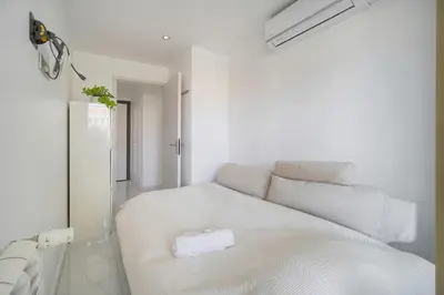 Gallery image of Lumineux 2 chambres à 5 min de la CROISETTE A2B259 in Cannes