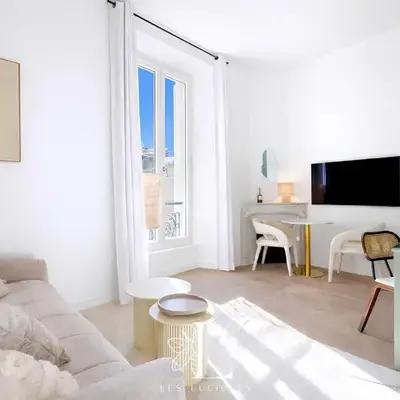 Les Lucioles 3 - Luxury Studio Apartment