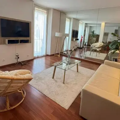 One bedroom with balcony Rue Chabaud