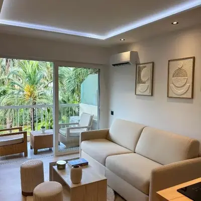 Charmant studio avec grande terrasse