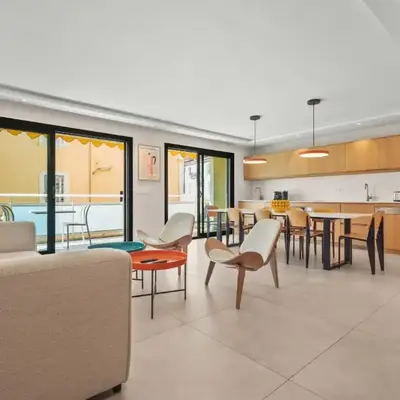 REF 2021 -Cannes Centre Croisette - Apartment for rent
