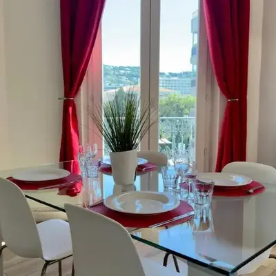 Scène & Palmiers - Cannes