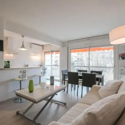 Wonderful 1 bedroom 3 min walk to the Croisette!