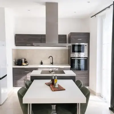 Apparemment cosy avec balcon plein centre de Cannes - Carla home