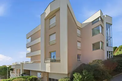 an image of an apartment building at Appartement Margot - Welkeys in Le Cannet