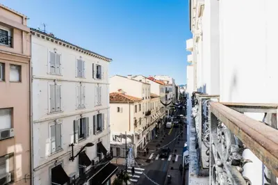 a view of a city street with buildings at Résidence 3 Pièces Rue D’antibes à Deux Pas Du Palais Des Festivals - 3 pièces rue d’Antibes à deux pas du Palais des festivals MAE-2263 in Cannes