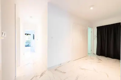 a room with white walls and a large window at Résidence Spacieux 3p En Résidence Avec Piscine - Spacieux 3P en Résidence avec Piscine MAE-3033 in Cannes