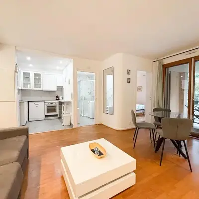 Central Cannes Apartment with Private Terrace - 5 Min to Croisette