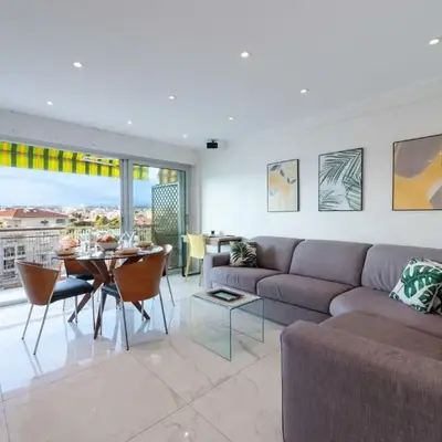 1-Br Apartment with Terrace Near City Centre