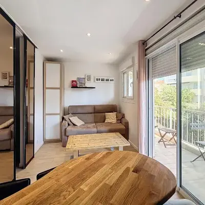 Superbe appartement meublé Cannes centre