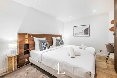 Gallery image of Les Lucioles 10 - Luxury Garden Apartment 3 Bedrooms - Sleeps 8 in Cannes