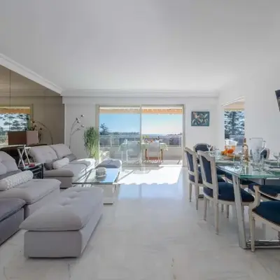 104 sqm Sea-View Apartment Cannes