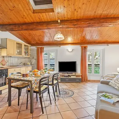Le Suquet Apartment - Cannes Old Town - Happy Rentals