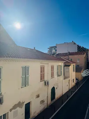 a view of a city street with buildings at Studio Design Climatisé Cœur de Cannes in Cannes