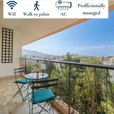 Two bed - Walk to the beach