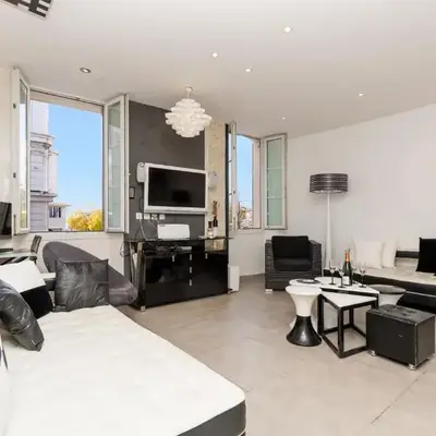 Palais Prestige YourHostHelper