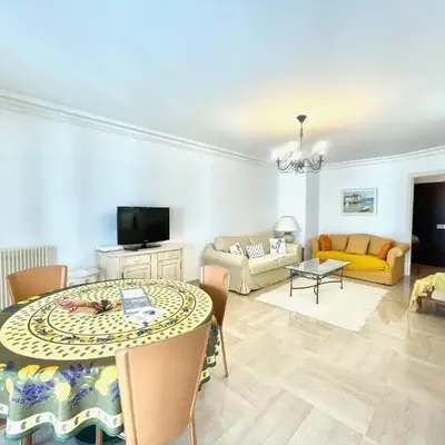 Cannes Center by Welcome to Cannes