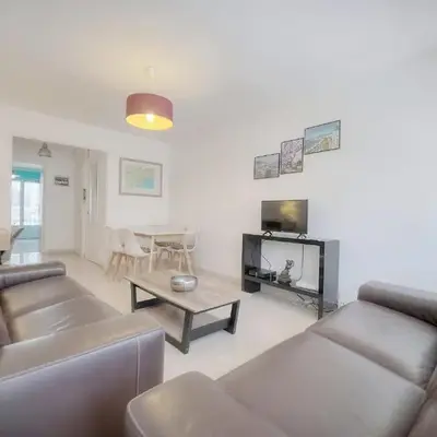 IMMOGROOM - Renovated apartment - Terrace - AC