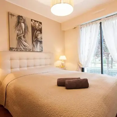 Carlton Riviera Apartment