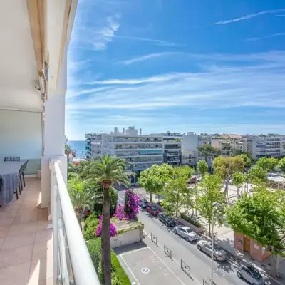 Apartment 2 bedrooms 2 bathrooms clear view in Palm beach area
