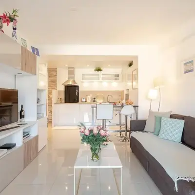 Appartement Cosy Calme Central-Terrasse Proche Palais