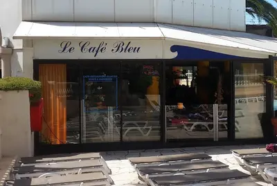 a restaurant with a sign that reads be table blan at Sea view La Palme d'Azur apartment steps away from the beach and perfect for holidays & business trips in Cannes