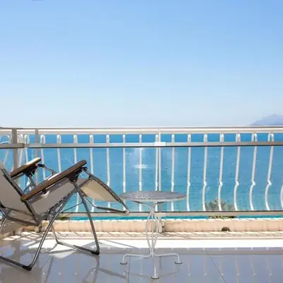 SEA VIEW 3 beds next to Palais