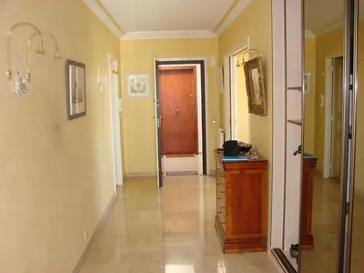 a room with a hallway with a door and a hallwayngth at The Best Place in Cannes