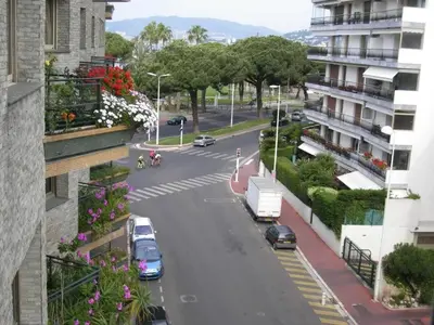 a view of a city street with cars on the road at Karolina Properties - Appartement Commodore Croisette in Cannes
