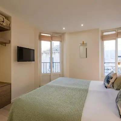 Scandinavian Urban 3 - 2BR apartment in Cannes center - close to the beach and Palais