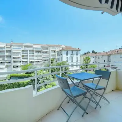 IMMOGROOM - Terrace - 2 bedrooms - Downtown - Air conditioning - Wifi