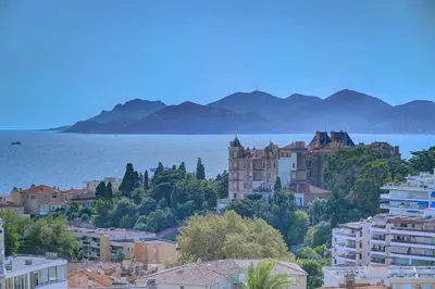 a view of a city and a body of water at IMMOGROOM - Terrace- Parking - Quiet place - CONGRESSBEACHES in Cannes