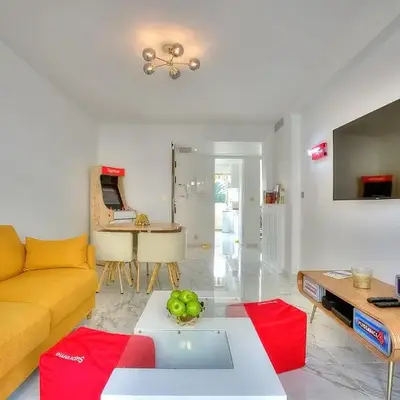 Luxury 4 Stars Apartment with 2 Terraces