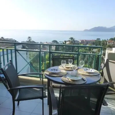 Sea views and beautiful pool