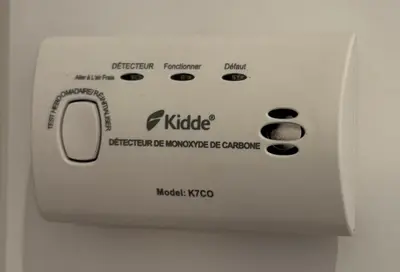 a close up of a kiddle electric switch at Cannes Old Port, SEAFRONT & SEAVIEWS new reversible air conditioning in Cannes