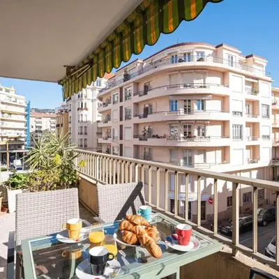 Majestic Apartment