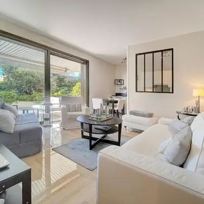 IMMOGROOM - Close beaches - Terrace with sea view - pool -AC